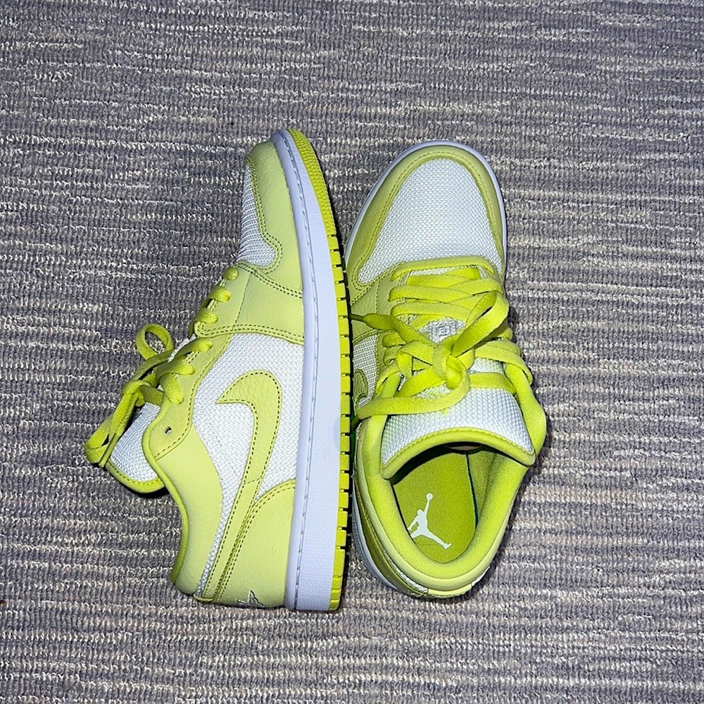 Nike Womens Air Jordan 1 Low SE